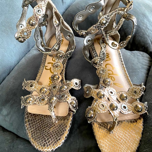 Python Sandals - Picture 2 of 4